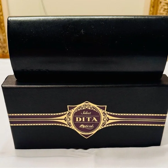 DITA 18K hearth breaker Cat-Eye Sunglasses - Picture 4 of 8